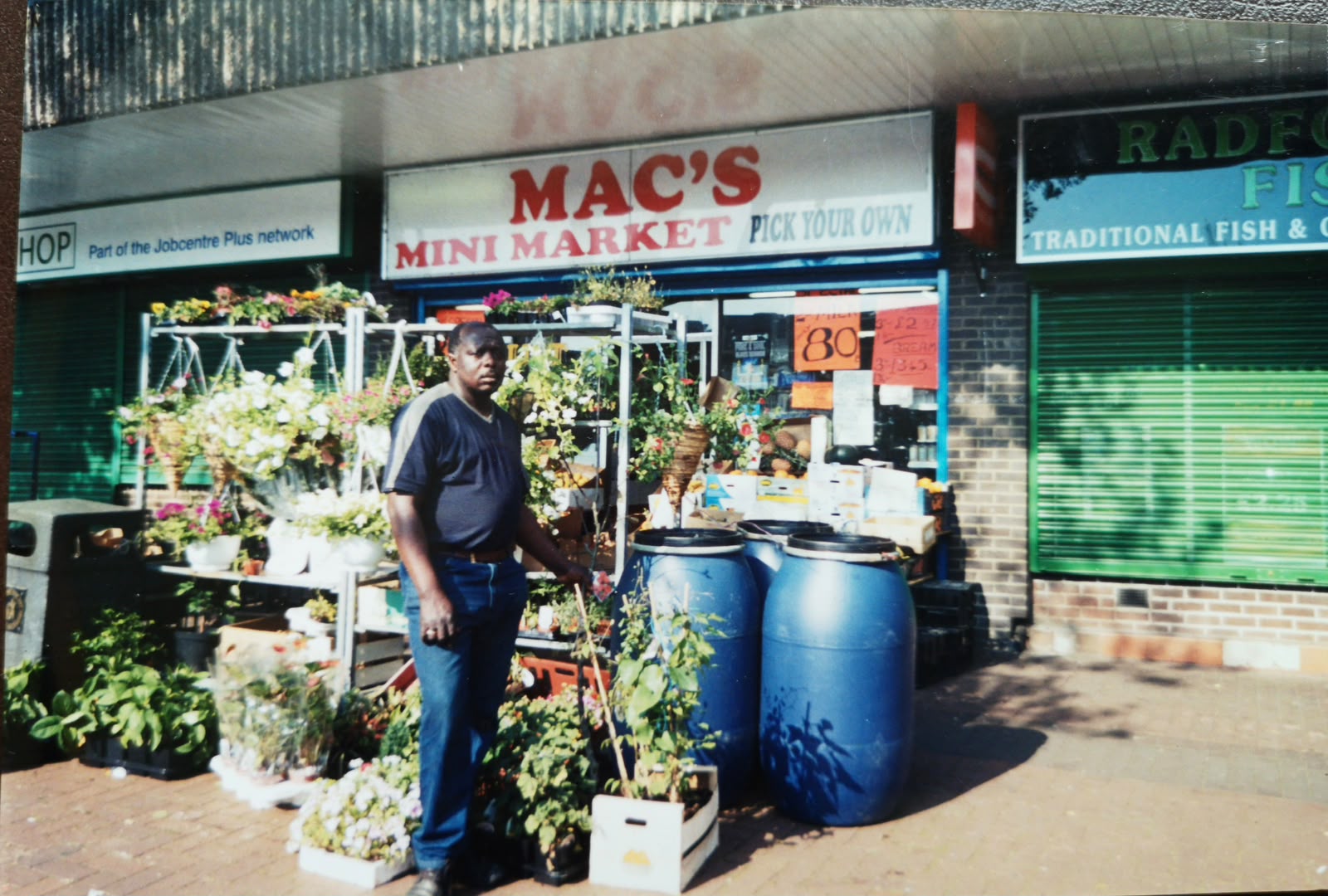 robin-mclaren-mini-market-nottingham robin-mclaren-mini-market-nottingham